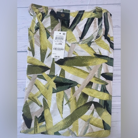 Collection XL Top - Picture 6 of 10